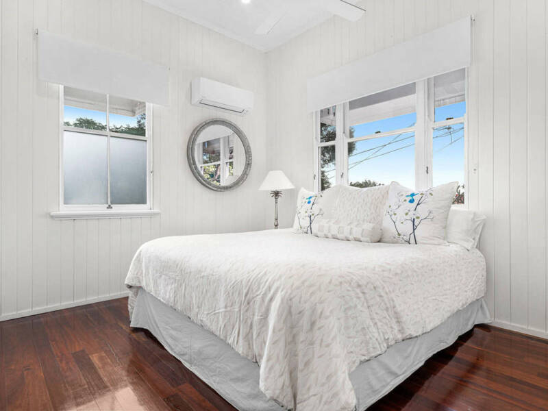 122 Sibley Road, Wynnum West, QLD 4178 Australia