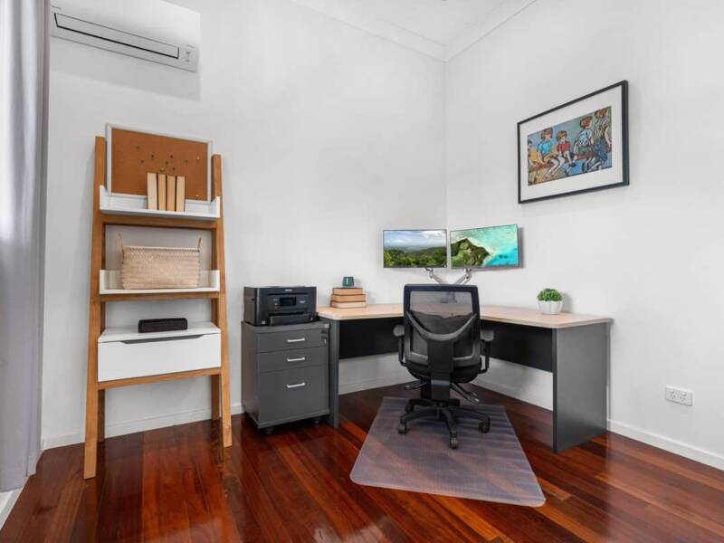 122 Sibley Road, Wynnum West, QLD 4178 Australia