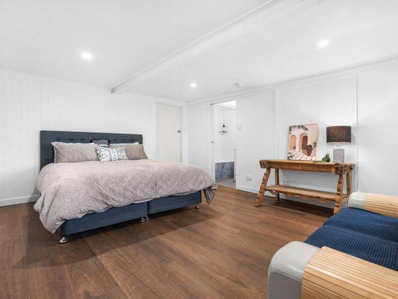 122 Sibley Road, Wynnum West, QLD 4178 Australia