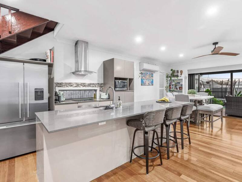 67 Mountjoy Terrace, Wynnum, QLD 4178 Australia