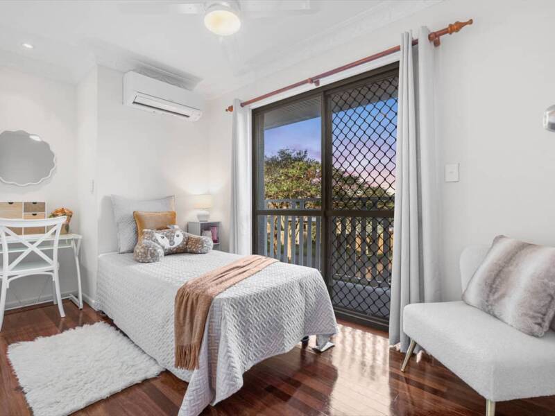 14 Coolview Street, Manly West, QLD 4179 Australia
