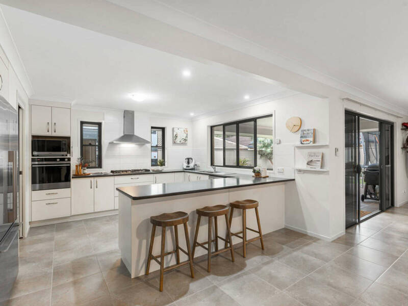 4 Yering Place, Wynnum West, QLD 4178 Australia