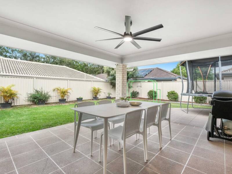 4 Yering Place, Wynnum West, QLD 4178 Australia