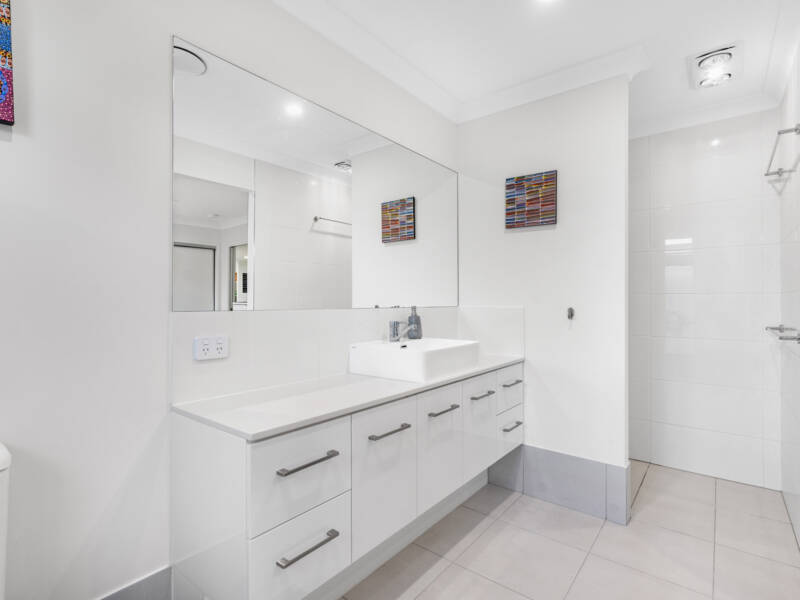 30 Arakurta Street, Lota, QLD 4179 Australia