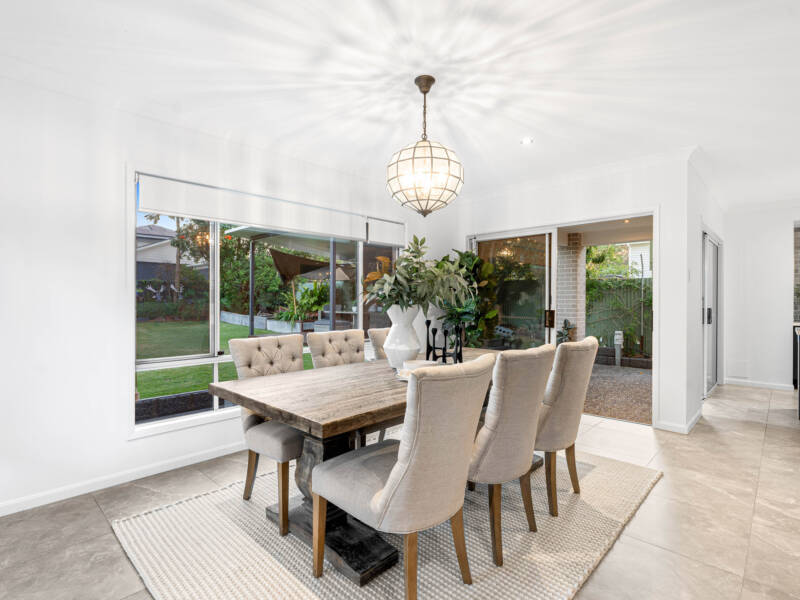 21 Duval Street, WYNNUM WEST, QLD 4178 Australia
