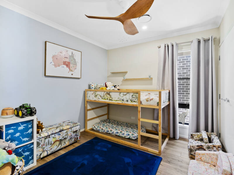 4 Majestic Crescent, Hemmant, QLD 4174 Australia
