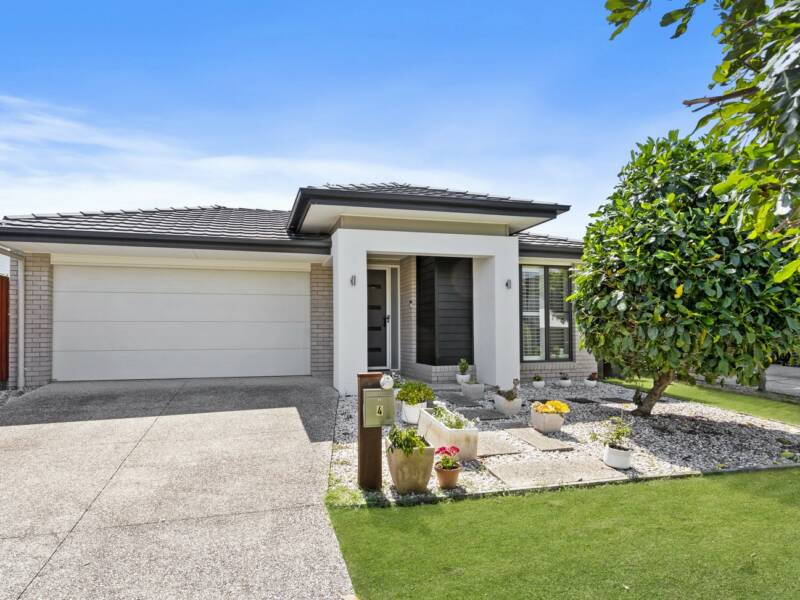 4 Majestic Crescent, Hemmant, QLD 4174 Australia