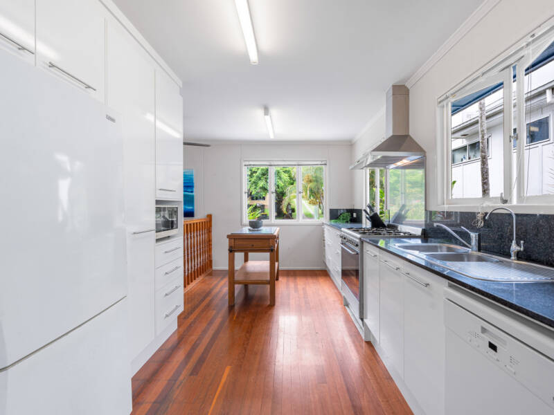 39 Jellicoe Street, Manly West, QLD 4179 Australia