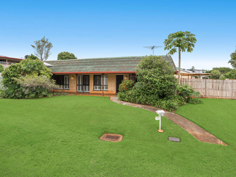 18 Lyrian Street, Manly West, QLD 4179 Australia