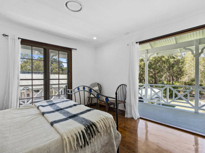 96 Goondool Street, Kooringal, QLD 4025 Australia