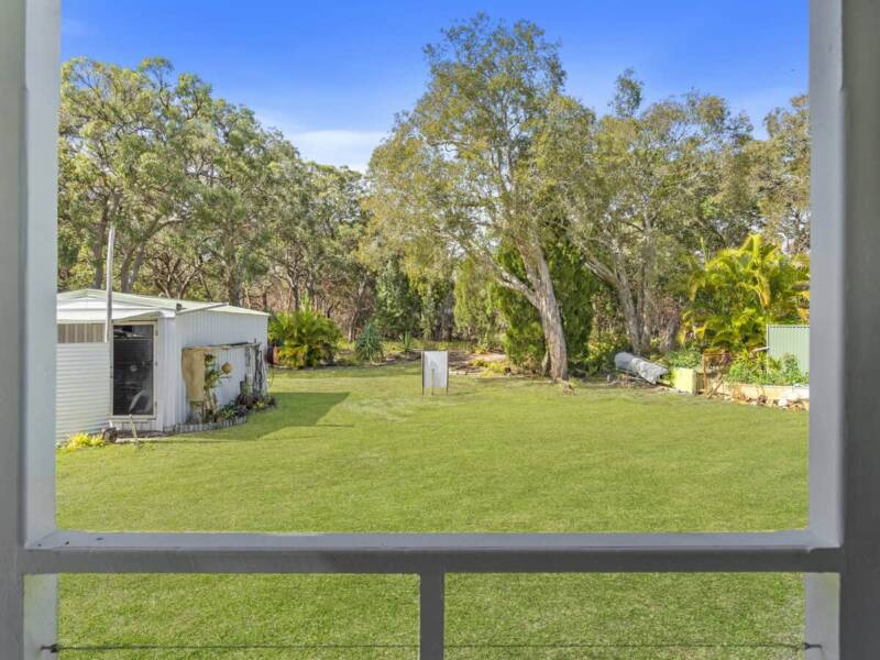 96 Goondool Street, Kooringal, QLD 4025 Australia