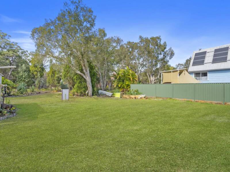 96 Goondool Street, Kooringal, QLD 4025 Australia