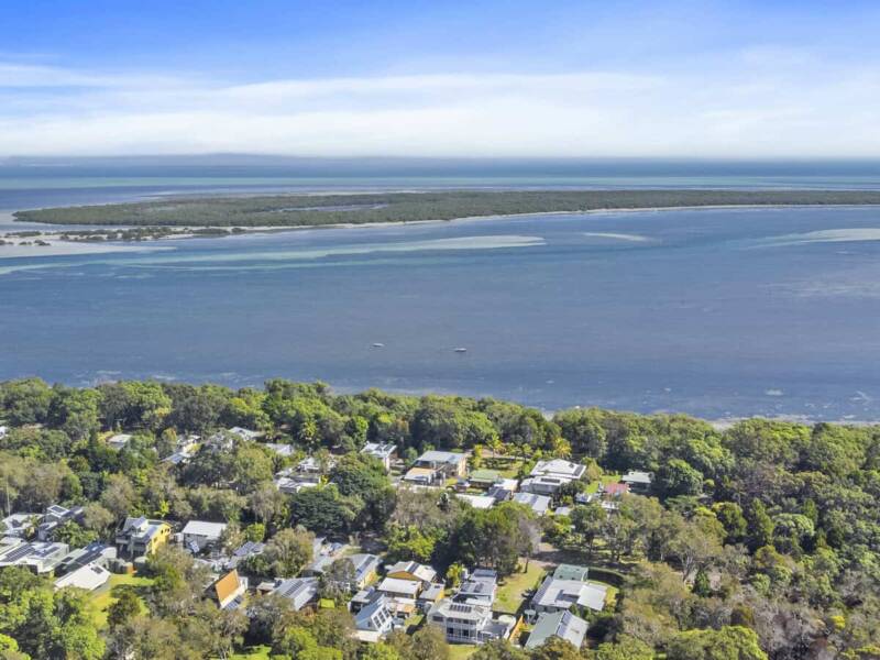 96 Goondool Street, Kooringal, QLD 4025 Australia