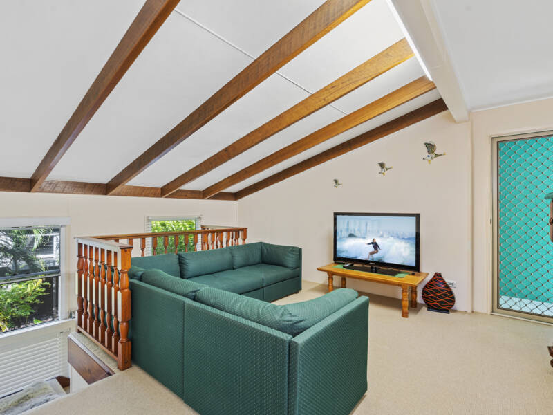 31 Kooringal Esplanade, Kooringal, QLD 4025 Australia