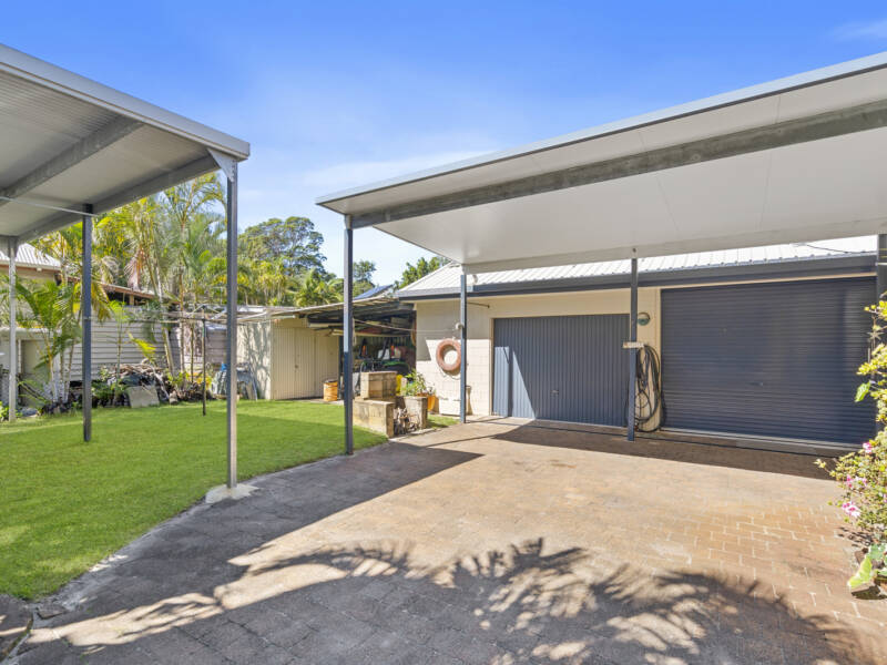 31 Kooringal Esplanade, Kooringal, QLD 4025 Australia
