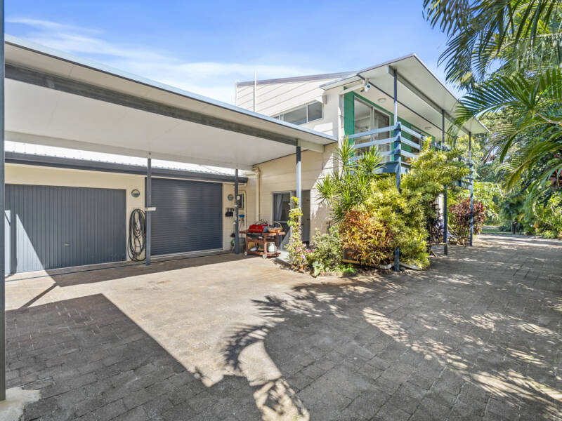 31 Kooringal Esplanade, Kooringal, QLD 4025 Australia