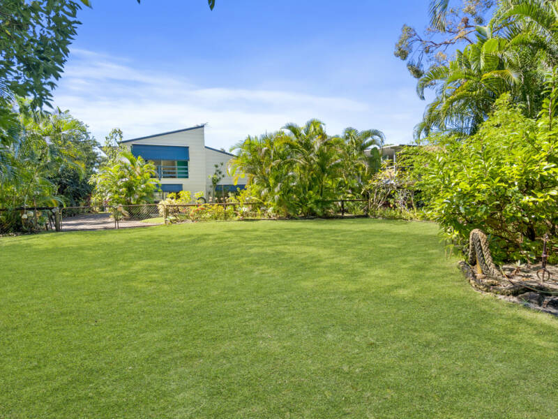 31 Kooringal Esplanade, Kooringal, QLD 4025 Australia
