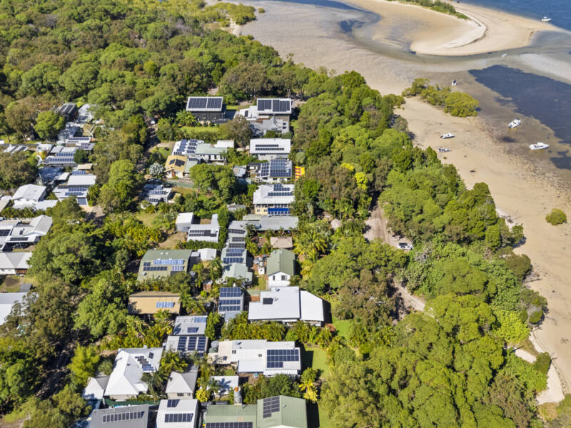 31 Kooringal Esplanade, Kooringal, QLD 4025 Australia