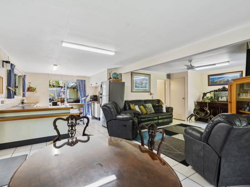 31 Kooringal Esplanade, Kooringal, QLD 4025 Australia