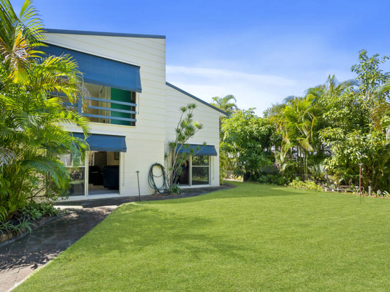 31 Kooringal Esplanade, Kooringal, QLD 4025 Australia