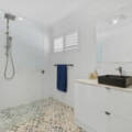 15 Daniel Street, Lota, QLD 4179 AUS