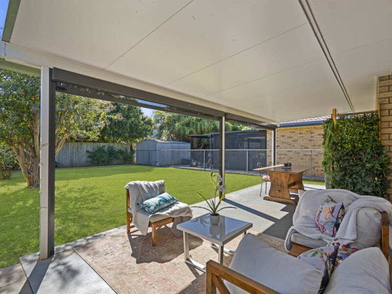 15 Daniel Street, Lota, QLD 4179 AUS
