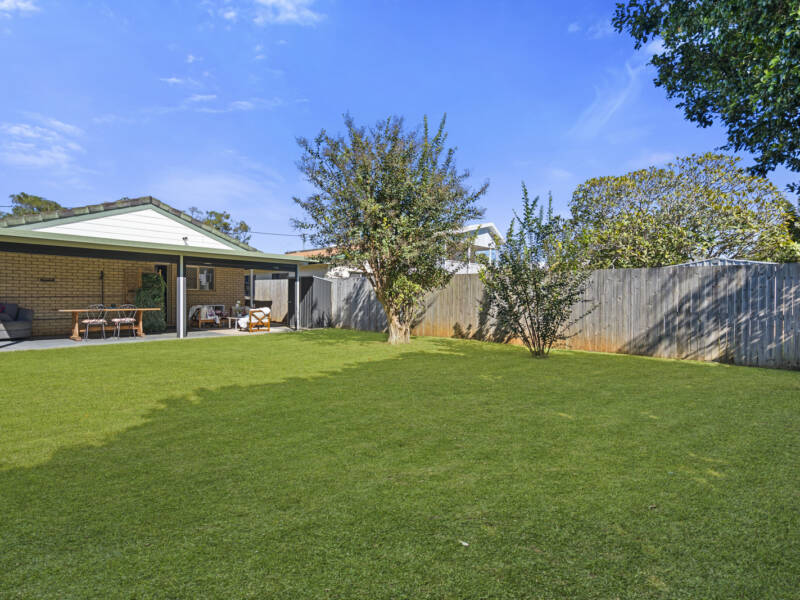 15 Daniel Street, Lota, QLD 4179 AUS