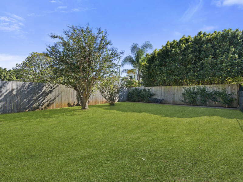 15 Daniel Street, Lota, QLD 4179 AUS