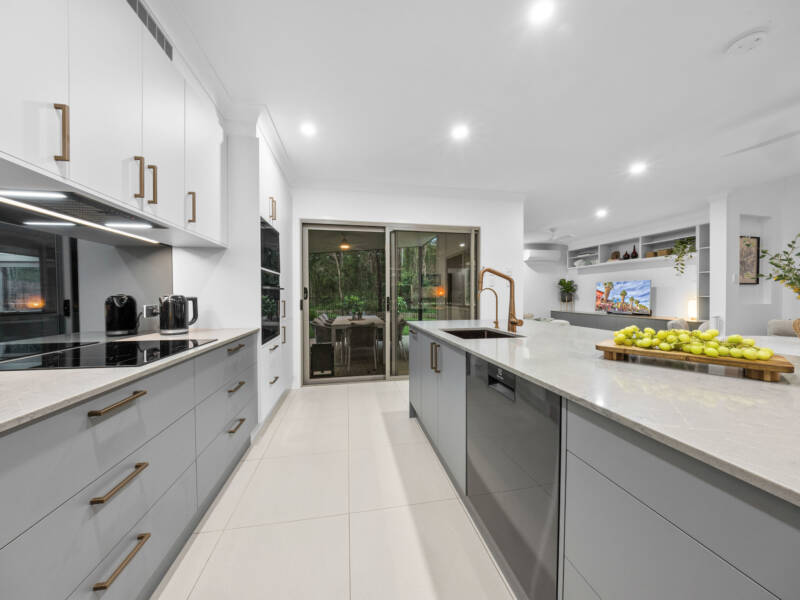 27/312 Manly Road, Manly West, QLD 4179 AUS
