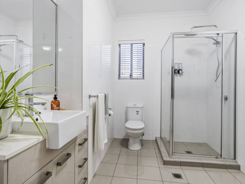 1/12 Drayton Terrace, Wynnum, QLD 4178 AUS