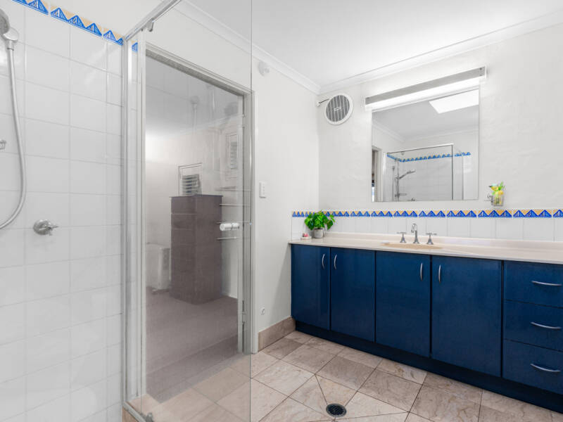 19 Earl Parade, Manly, QLD 4179 AUS