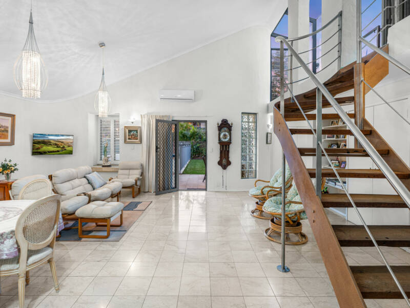 19 Earl Parade, Manly, QLD 4179 AUS