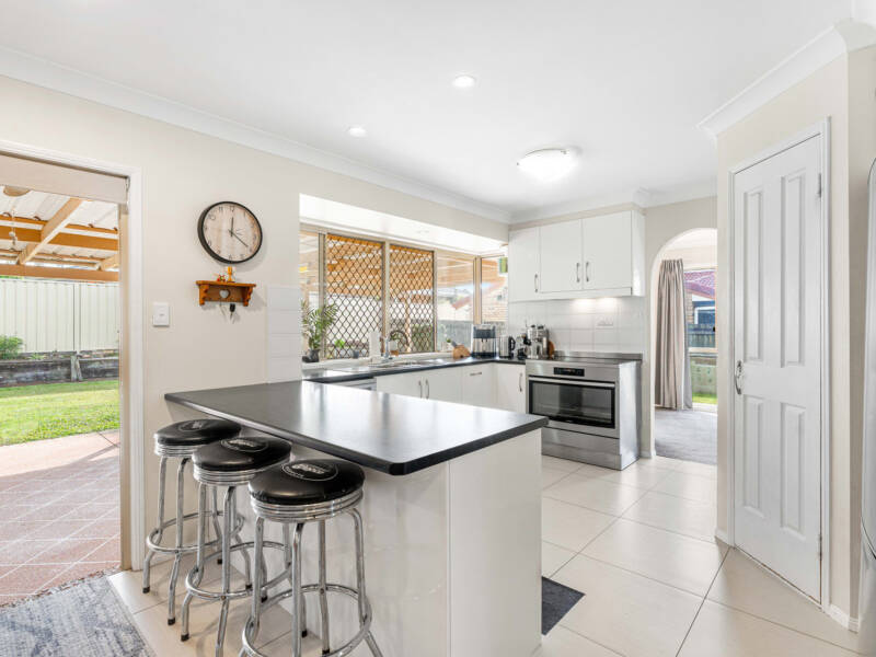 31 Barber Drive, Capalaba, QLD 4157 AUS