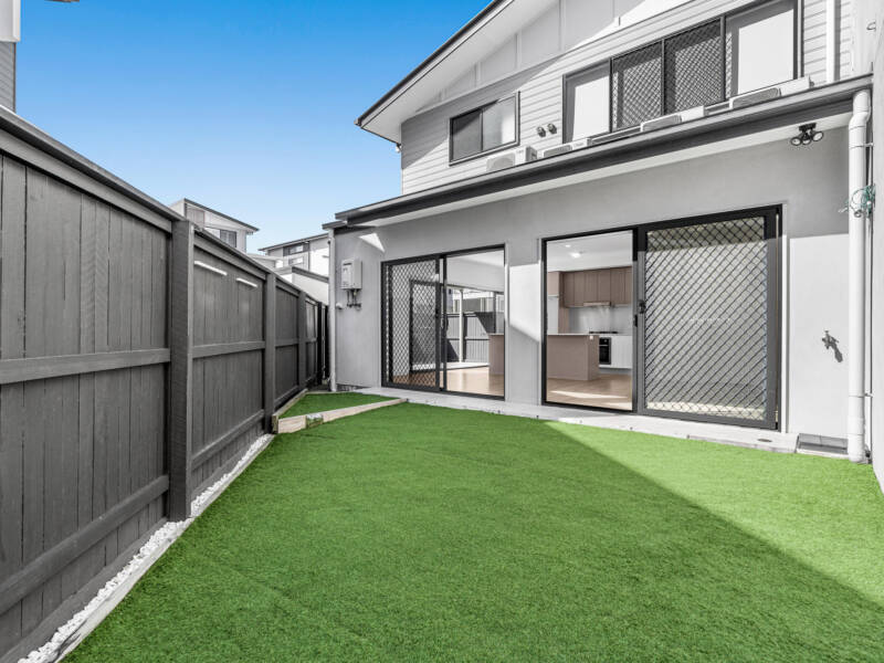 33/4 Lewis Place, Manly West, QLD 4179 Australia