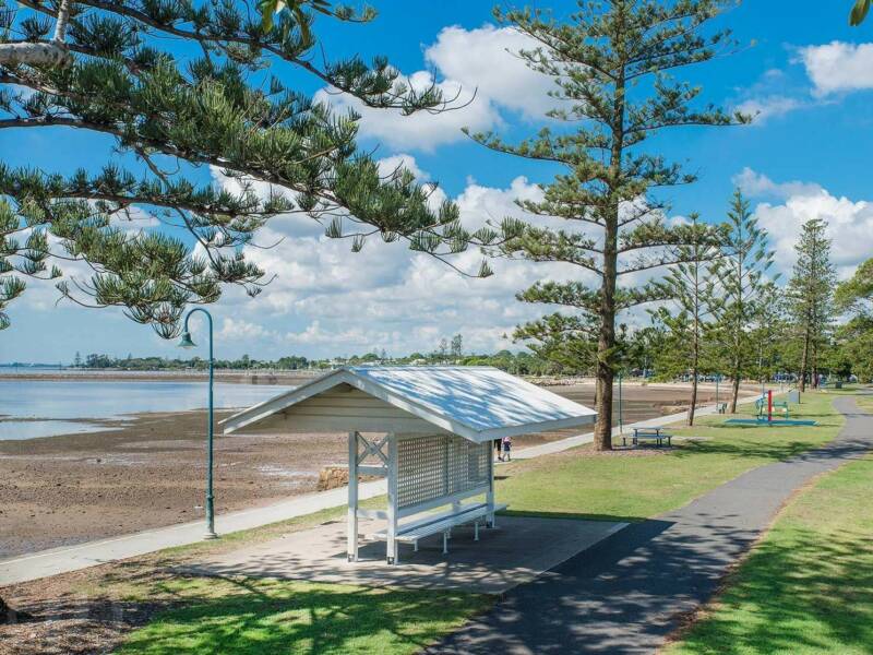 2/65 Waterloo Esplanade, Wynnum, QLD 4178 Australia