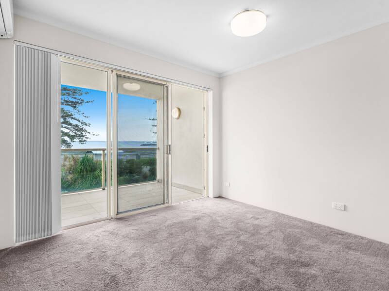 2/65 Waterloo Esplanade, Wynnum, QLD 4178 Australia