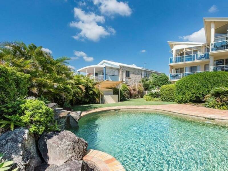 2/65 Waterloo Esplanade, Wynnum, QLD 4178 Australia