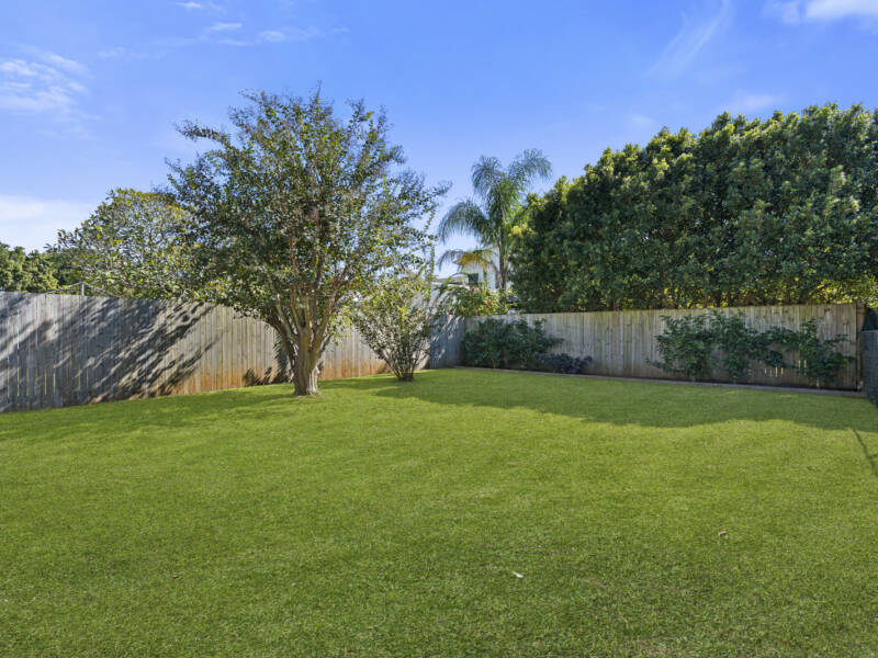 15 Daniel Street, Lota, QLD 4179 Australia