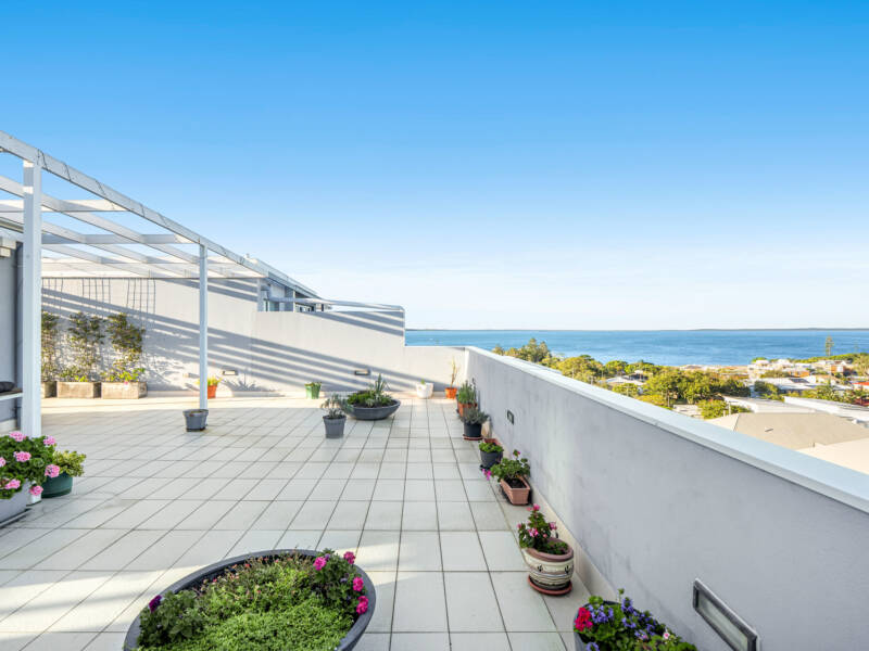 Level 2/13/70 Bay Terrace Terrace, Wynnum, QLD 4178 AUS