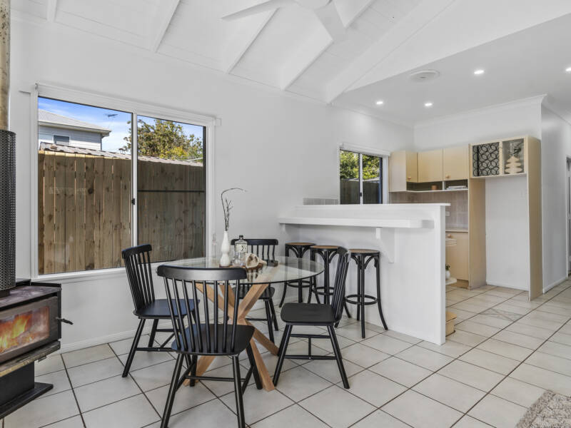 11 Haig Street, Wynnum West, QLD 4178 AUS