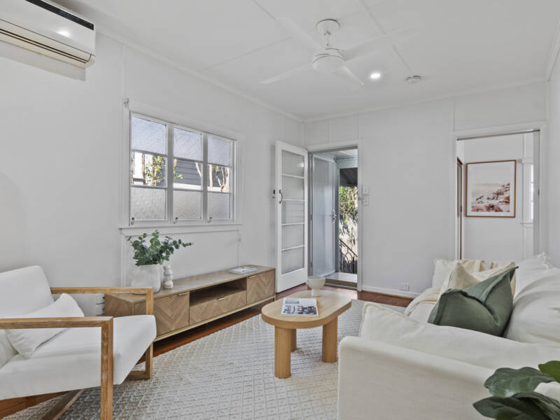 11 Haig Street, Wynnum West, QLD 4178 AUS