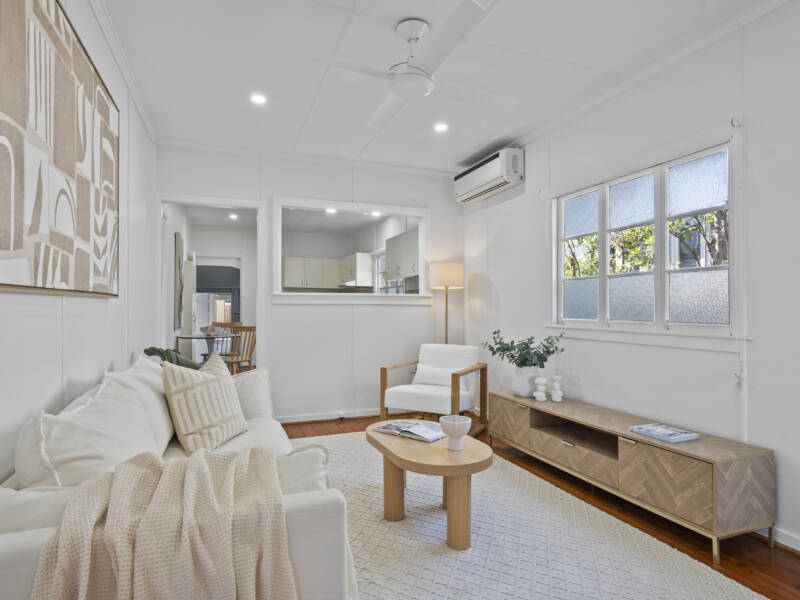 11 Haig Street, Wynnum West, QLD 4178 AUS