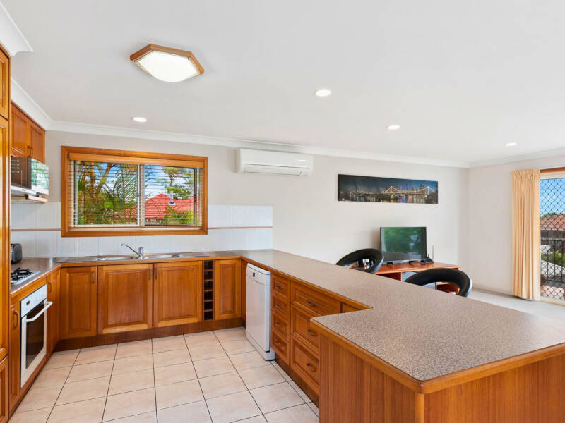 42 Carnation Road, Manly West, QLD 4179 AUS