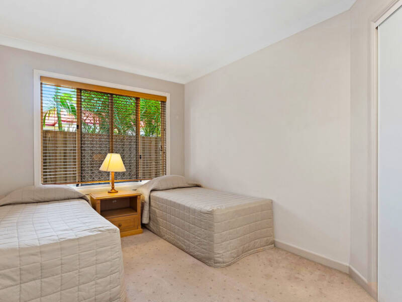 42 Carnation Road, Manly West, QLD 4179 AUS