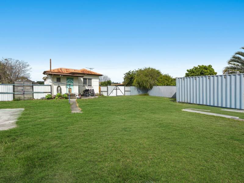 35 Bulgin Avenue, Wynnum West, QLD 4178 AUS
