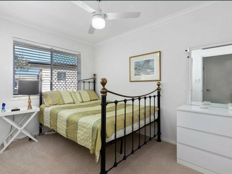 14a Oakley Street, Manly, QLD 4179 Australia
