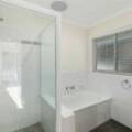 14a Oakley Street, Manly, QLD 4179 Australia