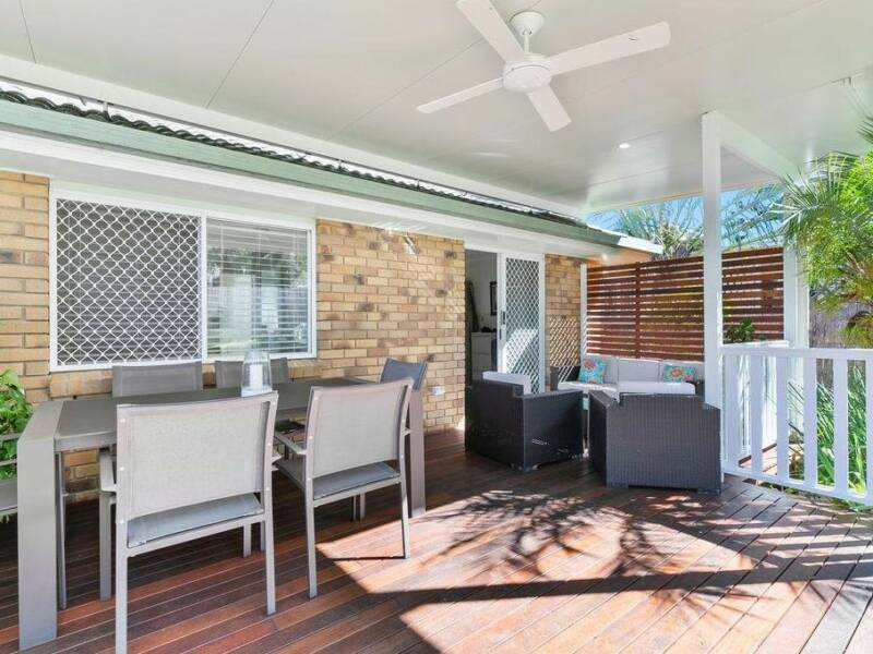 14a Oakley Street, Manly, QLD 4179 Australia