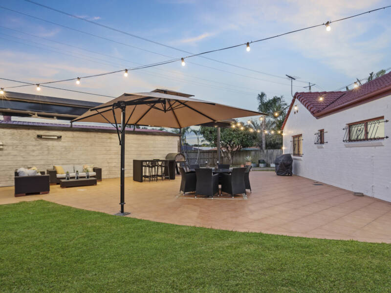 12 Schooner Circuit, Manly West, QLD 4179 AUS