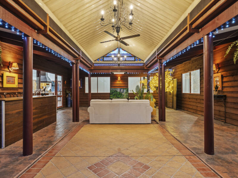 12 Schooner Circuit, Manly West, QLD 4179 AUS